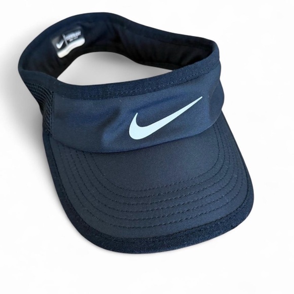 Nike Accessories - Nike Swoosh Performance Visor in Black